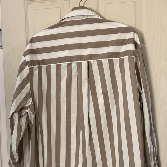 Aerie Women's Brown and White Striped Button Down Shirt - Picture 4 of 4